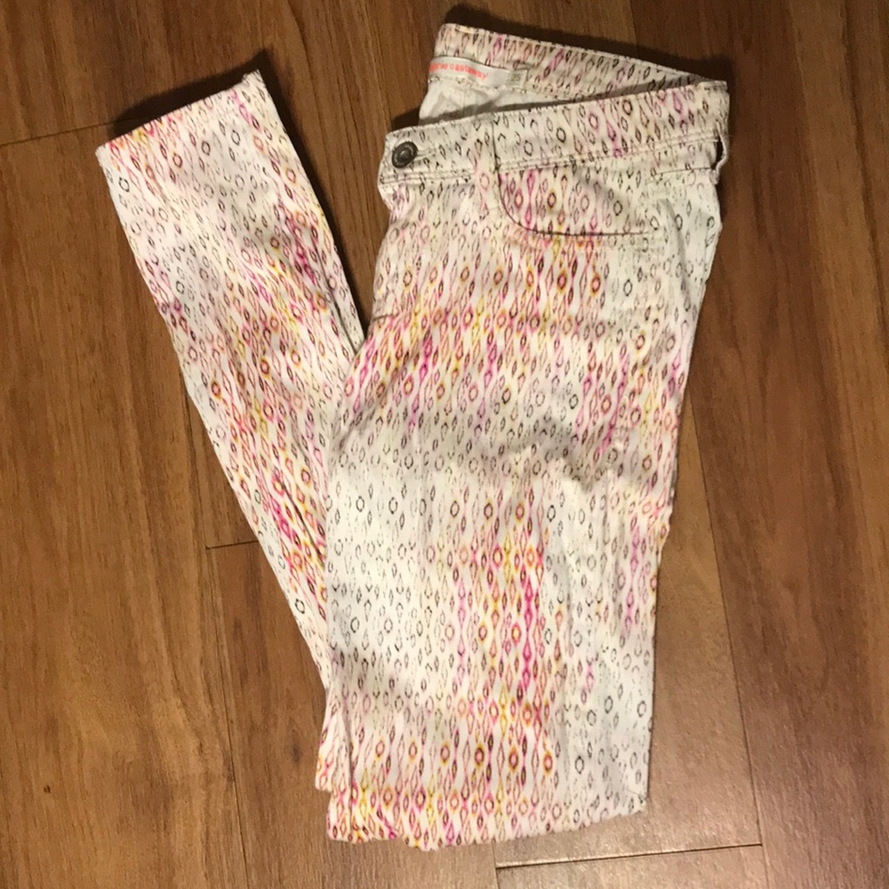 Beautiful patterned long pants, fit like jeans